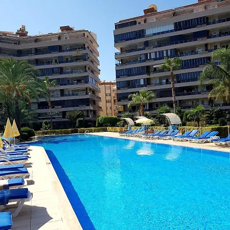 Апартаменты Riverside Resort *